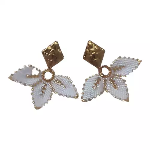 ARETES FLOR DE NACAR