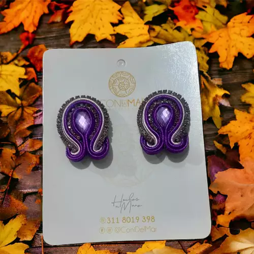 Aretes honguito elaborados a mano técnica soutache