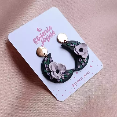 Aretes lunas lavanda en arcilla polimérica