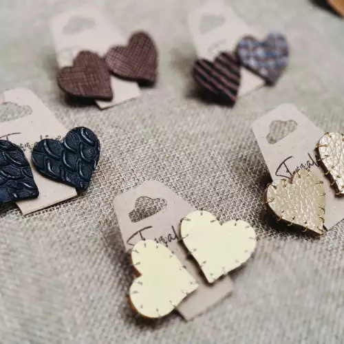 Aretes para mujer en cuero  KORAZ