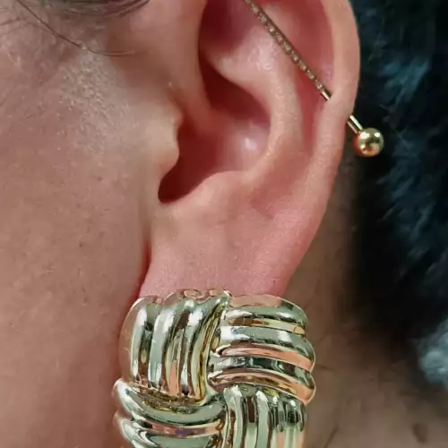 Aretes Serena en rodio con diseño de cuadros