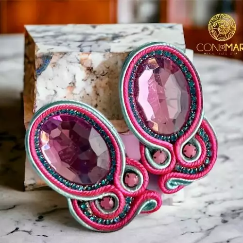 Aretes sirena elaborados a mano técnica soutache
