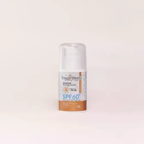 Bloqueador Solar con Color y Efecto Antiedad FPS 60+ 30 g