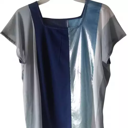 blusa cuadrada en malla licrada, diseño exclusivo, una sola prenda gris azul oscuro azul brillante