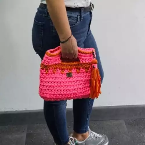 Bolso en Trapillo tejido a crochet EVA