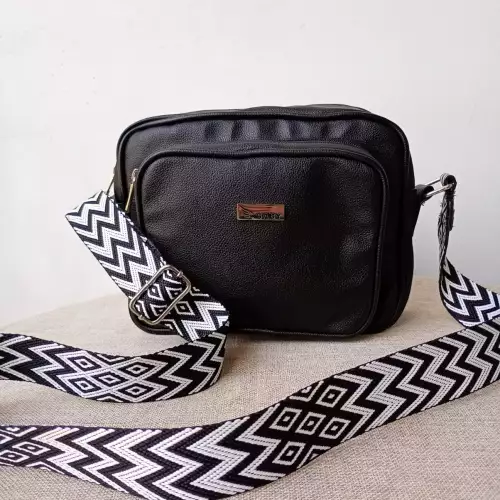 Bolso manos libres Orión negro mate práctico