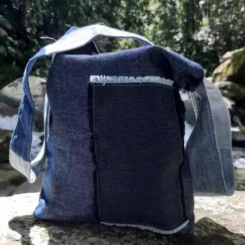 Bolso para mujer en jean reciclado hecho a mano