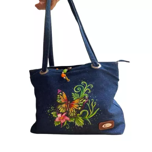 Bolsos con alma artística, pintados para ti
