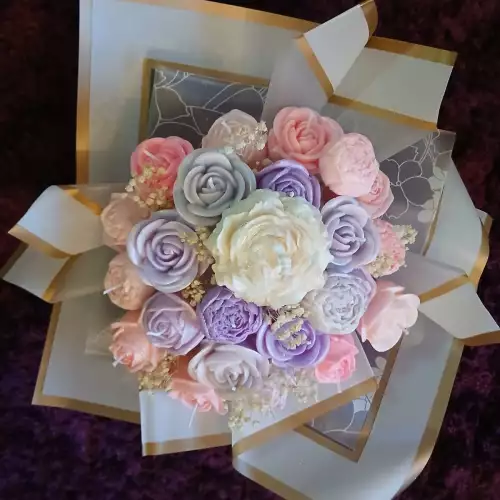 Bouquet luz y aroma velas artesanales personalizables