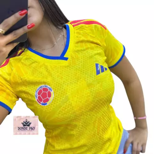 CAMISETA OFICIAL SELECCION COLOMBIA DAMA 2026