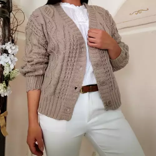 Cardigan abierto lila con botones talla M