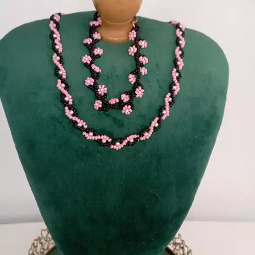 CHOKER EN MOSTACILLA Y PULSERA EN MOSTACILLA