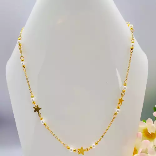 Collar dorado con estrellas y perlas ajustable