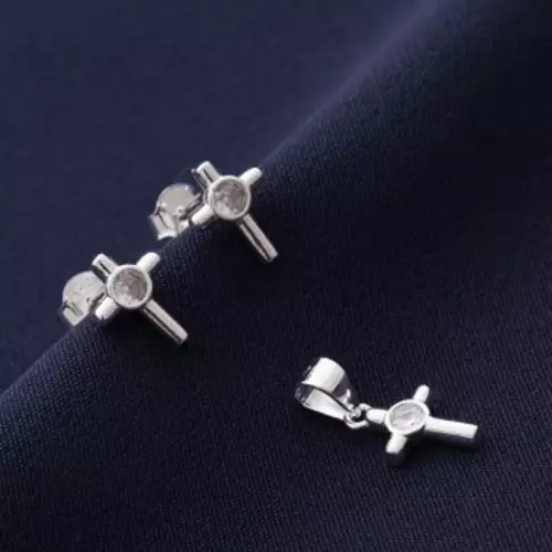 CONJUNTO EN PLATA CRUZ