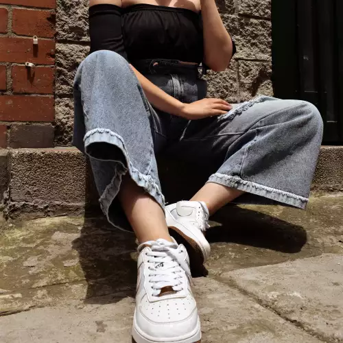 Crop top romántico cuello estraple mangas holgadas mujer