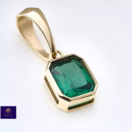 Dije Esmeria jade verde oro laminado 18k