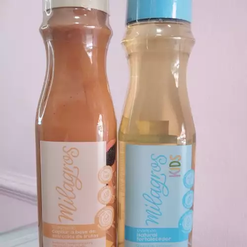 Dúo shampoo y tratamiento capilar para niños