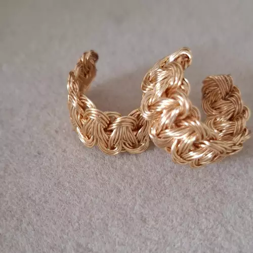 Ear cuff trenzado bronce con baño oro 24k artesanal