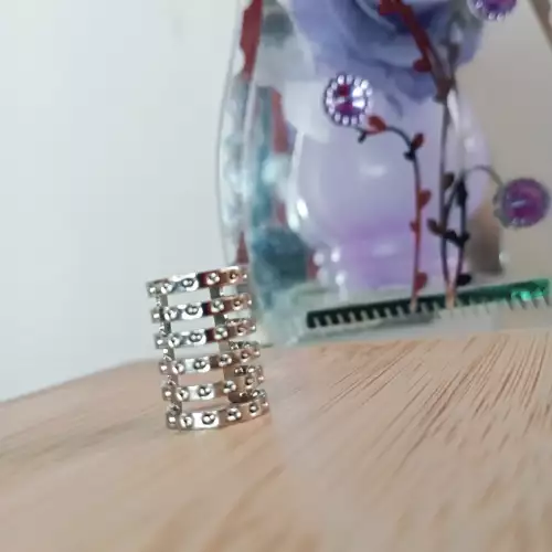 EARCRUFF TUBULAR DE RODIO CON PIEDRAS