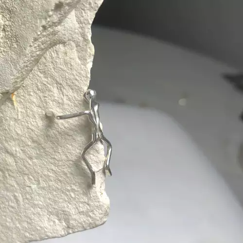 Earcuff en Forma de Hombrecillo | Plata 950