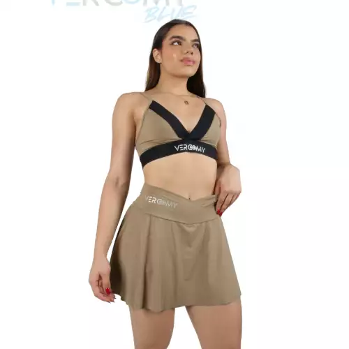 Falda short deportiva con tecnología memoria