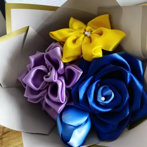 Flores eternas de satén hechas a mano decorativas