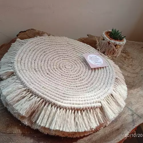 Individuales redondos en macramé