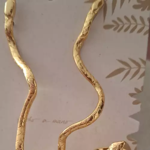 Juego de aretes culebras bronce baño oro 24k artesanal