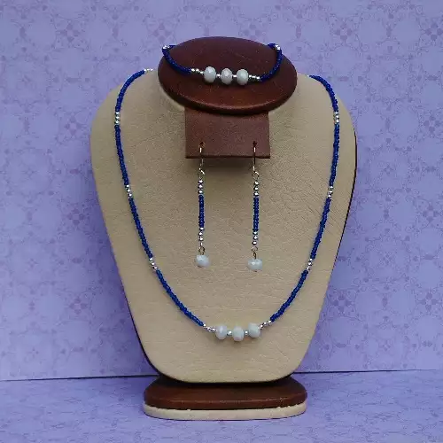 Juego de collar, aretes y pulsera murano mostacillas