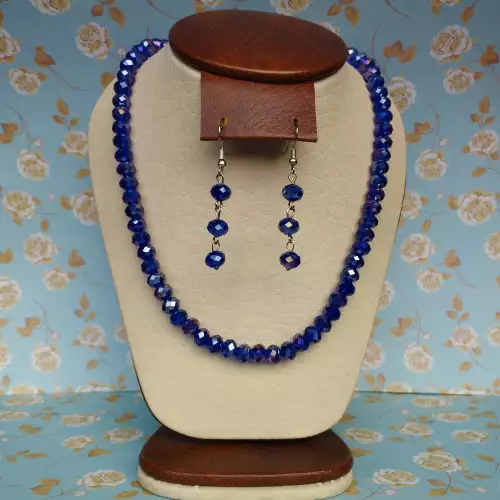 Juego de collar y aretes en murano azul elegante