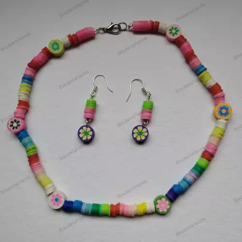 Juego de collar y aretes fimo multicolor con flores