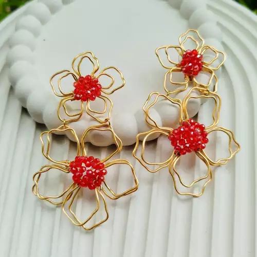 Maxiaretes alambrismo flor rojo mostacilla hecho a mano