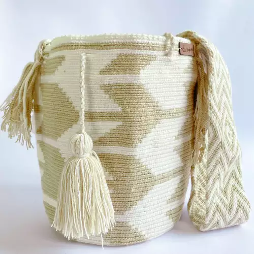 Mochila wayuu grande diseño flechas artesanal tradicional