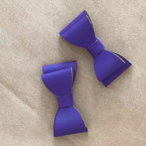 Moños para niña morado con agarre seguro 7cm
