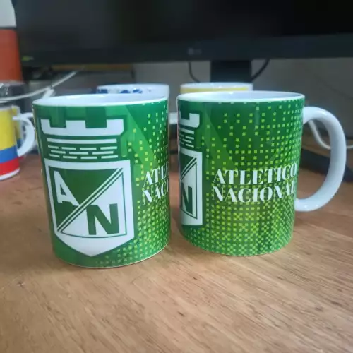 Mug Atlético Nacional cerámica verde y blanco