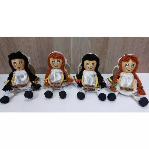 Muñecas Típicas Antioqueñas (Silleteras)