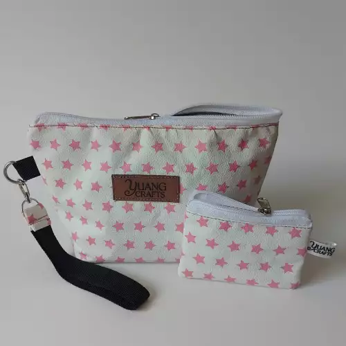 Neceser Corano fondo blanco estrellas rosadas