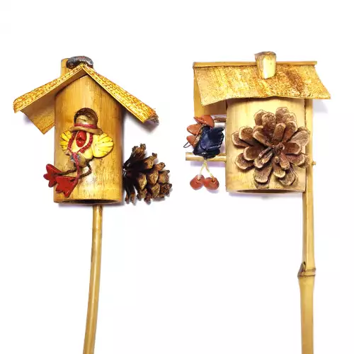 Pajarera decorativa en guadua con techo doble artesanal