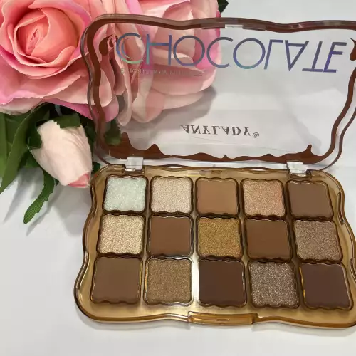 Paleta de sombras 15 colores tonos tierra con alta pigmentación