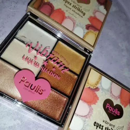 PALETA DE SOMBRAS EN CREMA