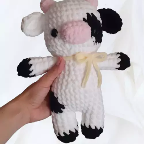 Peluche vaquita tejida a crochet hecho a mano