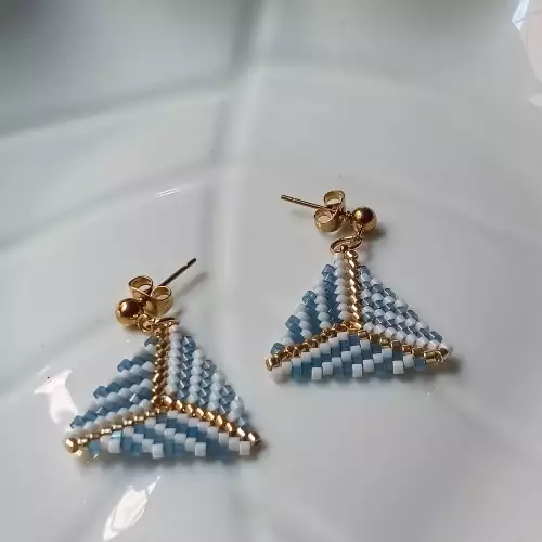 Pendientes geométricos miyuki turquesa tejidos a mano