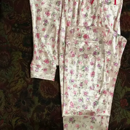 PIJAMA JULIE   A T H E N E A By Sandra Parada