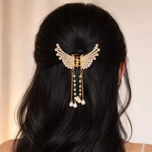 Pinza caimán mariposa dorada elegante para cabello