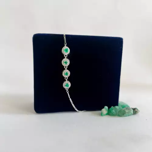 Pulsera con 4 esmeraldas redondas en plata ley 925