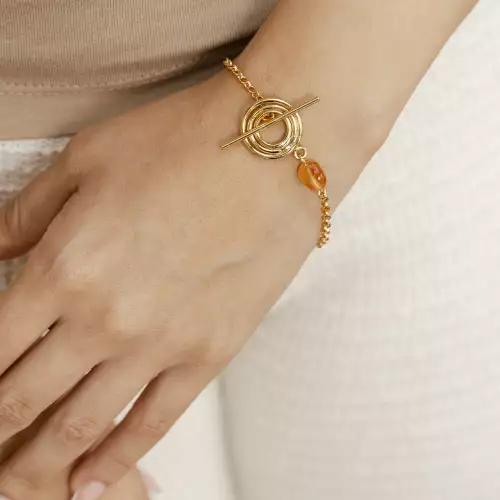 Pulsera Crisálida para Mujer hecha en Bronce con baño en Oro 24K