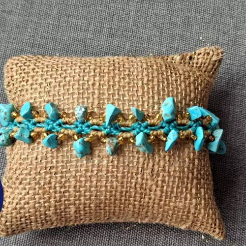 Pulsera micro macramé turquesa menta hecho a mano