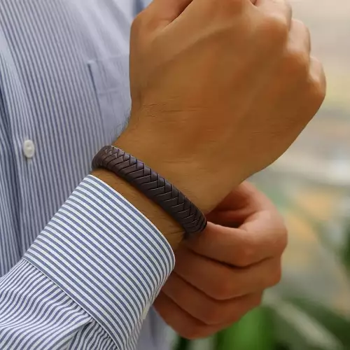 Pulsera para hombre en cuero café trenzado ajustable