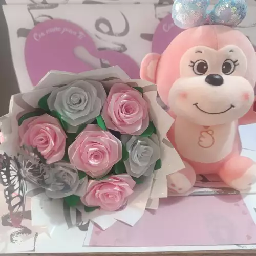 Rosa eterna rosada y blanca con osito 25 cm
