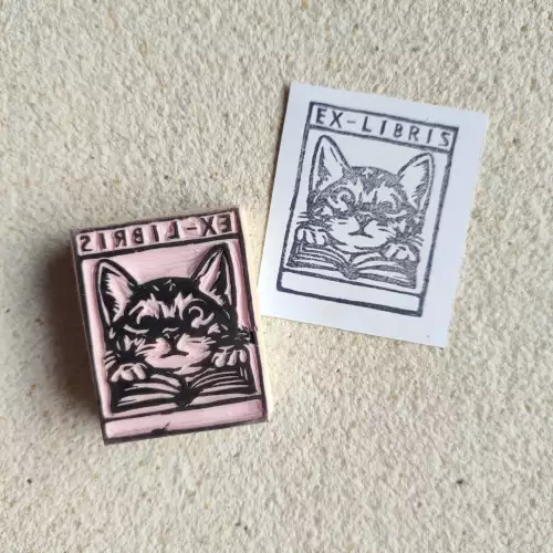 Sello ex-libris gato y libro personalizado